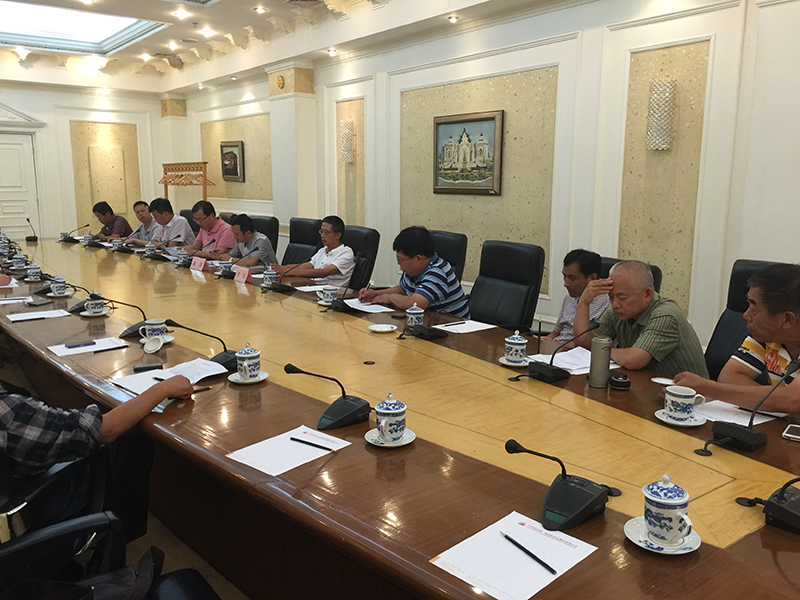 2015年公司半年總監研討會在天下第一城勝利召開